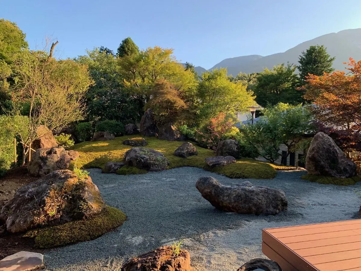 Onsen & Garden -Asante Inn- Hakone Vendégház