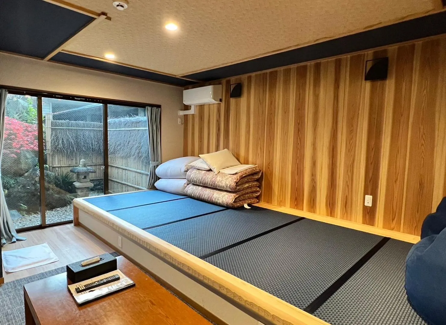 Onsen & Garden -Asante Inn- Hakone Konukevi